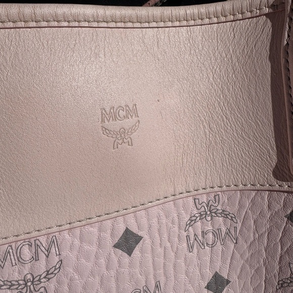 MCM Visetos Aren Medium Shopper Tote set with pouch powder light pink - Picture 7 of 11